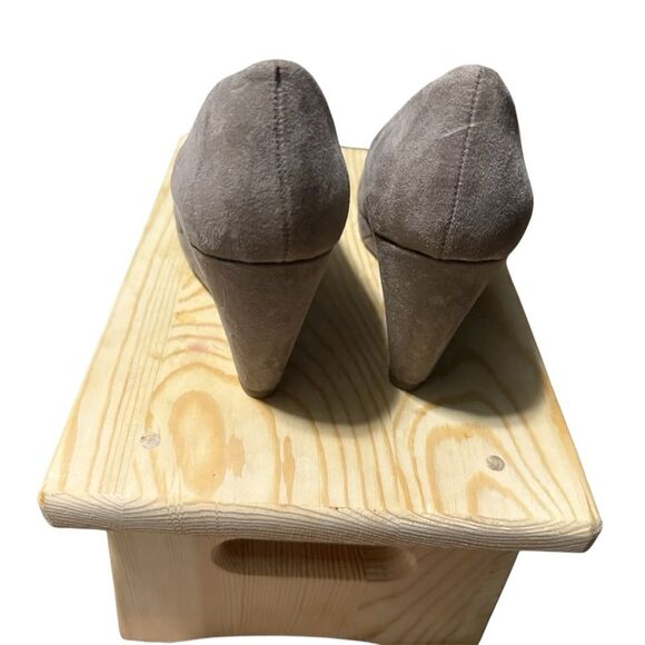 APT. 9 Kensington Taupe Wedge Pumps Women’s 6.5M – Faux Suede Platform Heel - Picture 4 of 8